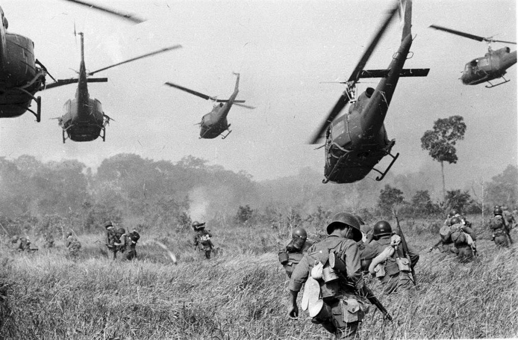 La Guerra de Vietnam: Tácticas de Guerrilla y la Intervención de EE.UU.